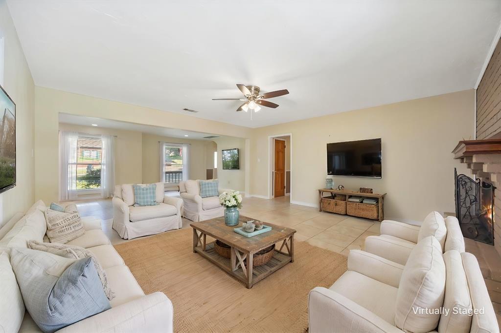 211 Rockbrook Drive Property Photo 8