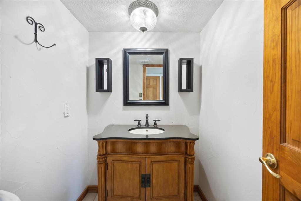 211 Rockbrook Drive Property Photo 16