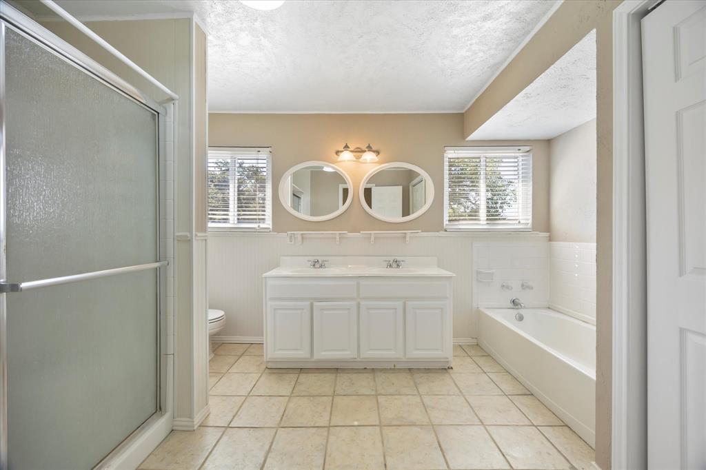 211 Rockbrook Drive Property Photo 23