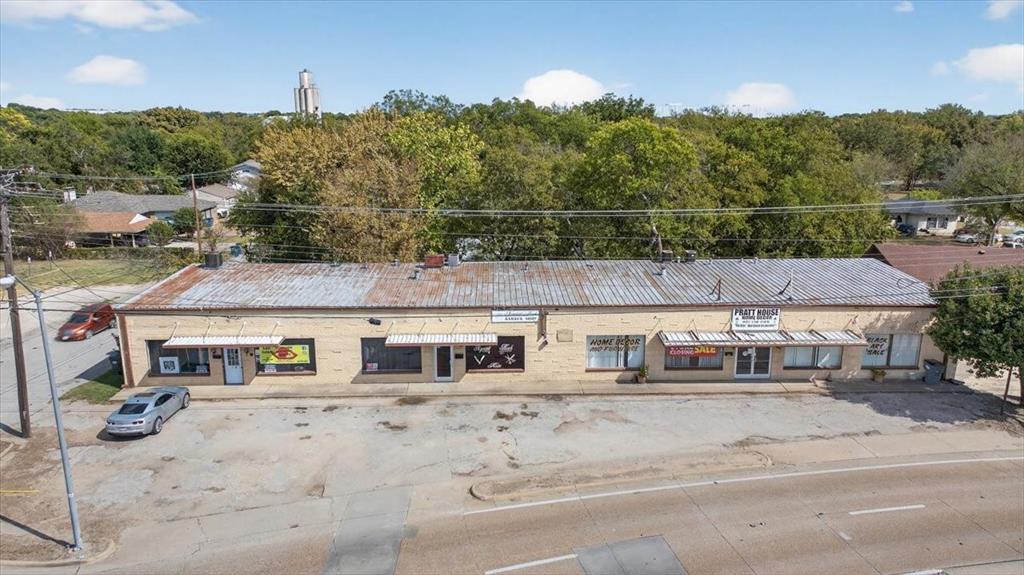 1010 N Dallas Avenue 3 Property Photo 1
