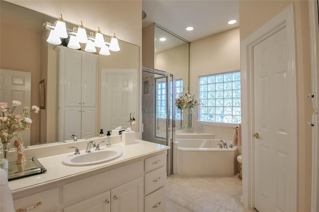 4922 Viejo Property Photo 18
