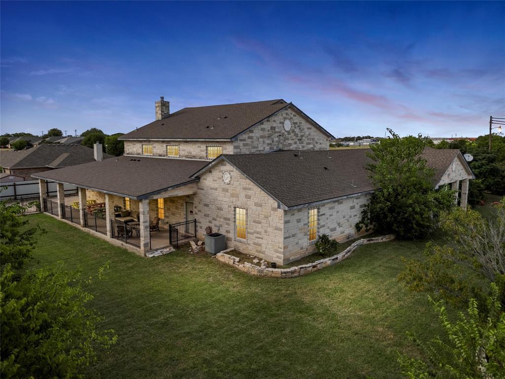 5102 Cinch Drive Property Photo 4