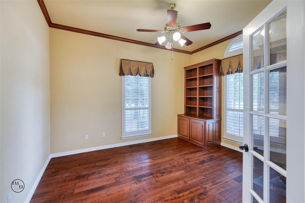 7308 Wooded Acres Trail Property Photo 8