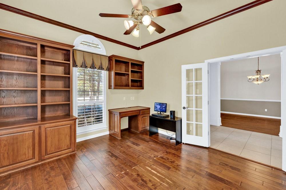 7308 Wooded Acres Trail Property Photo 9