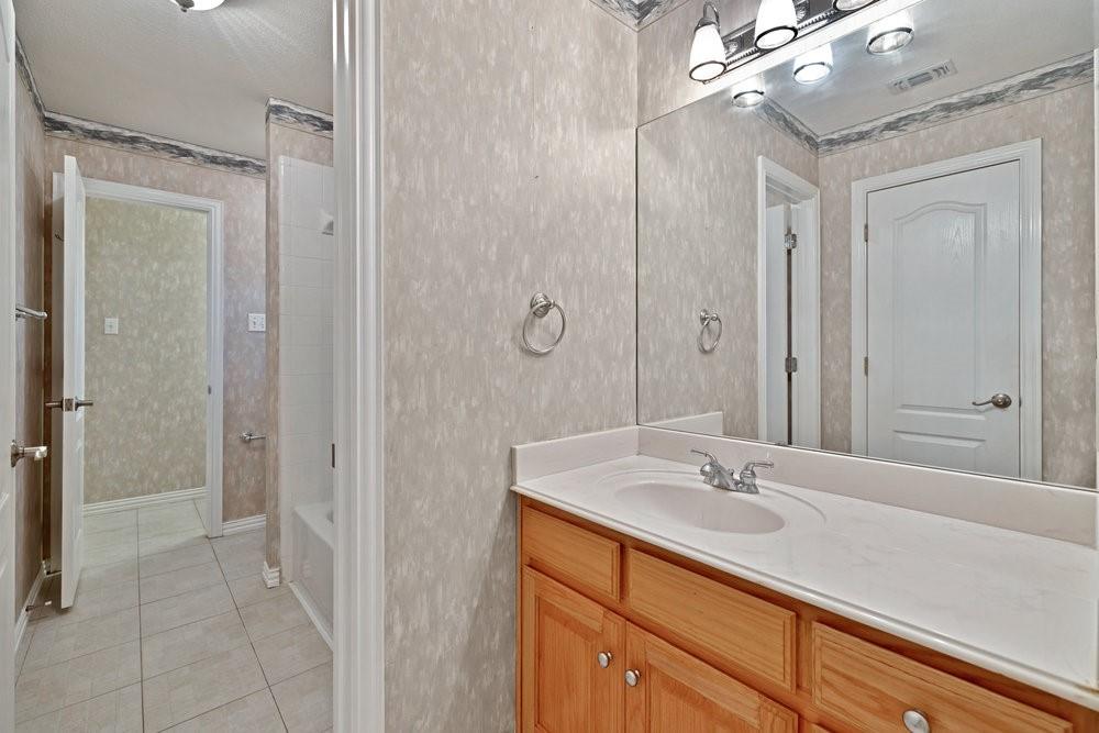 7308 Wooded Acres Trail Property Photo 22