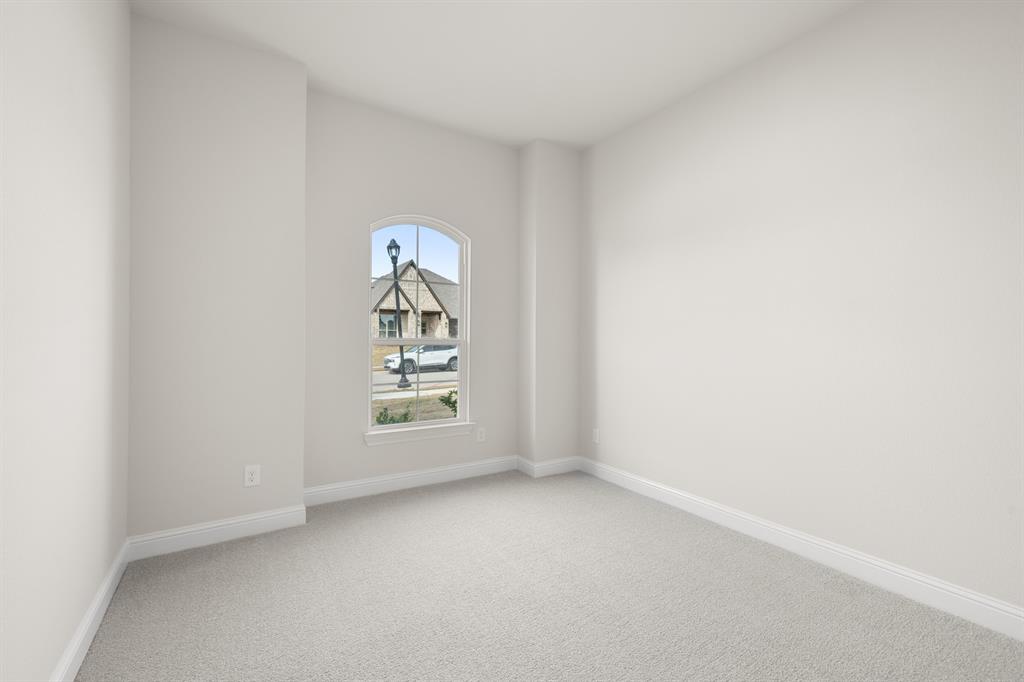 5410 Rowlan Row Property Photo 9
