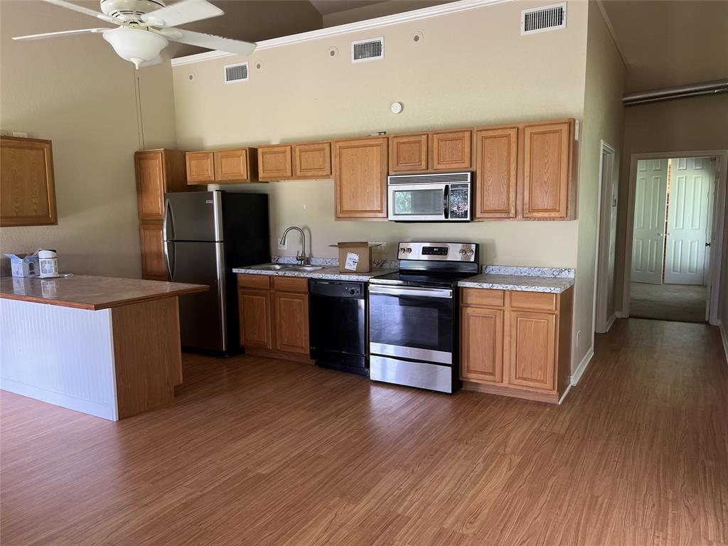 3841 Ledgestone Lane Property Photo 6