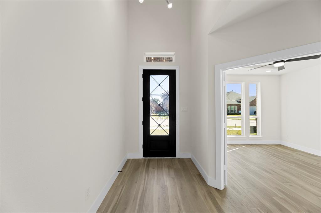 6225 Mulberry Creek Drive Property Photo 6