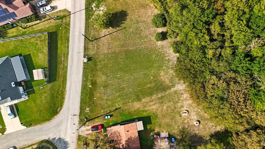 869 Lakeside Drive Property Photo 10