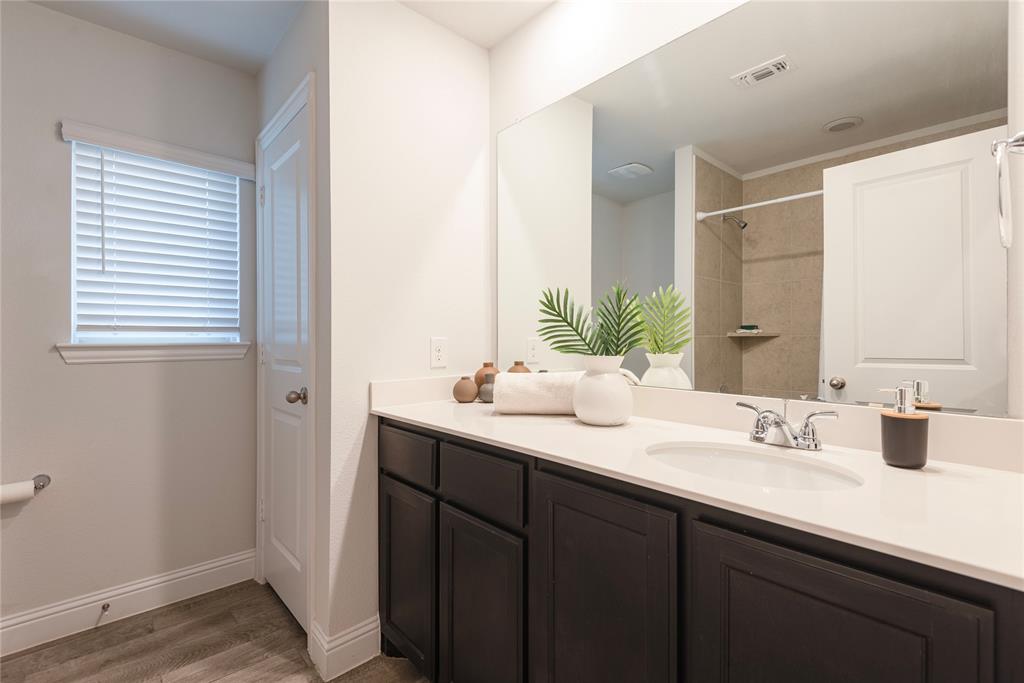 128 Wenham Way Property Photo 28