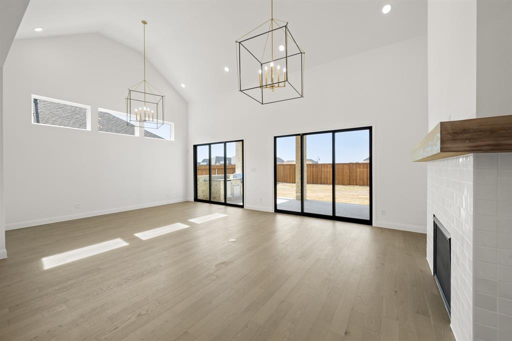 4730 Hawthorn Hills Property Photo 18