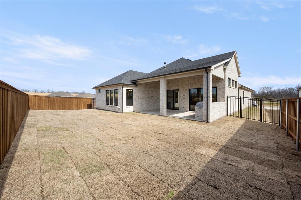 4730 Hawthorn Hills Property Photo 35