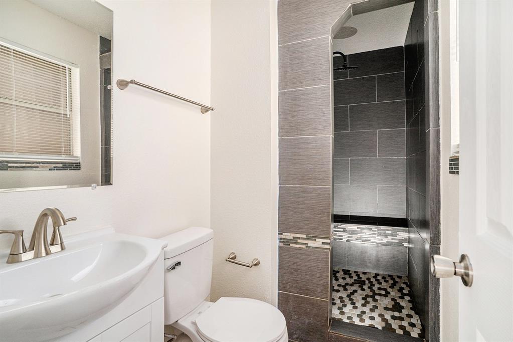 602 Mcanear Street Property Photo 16