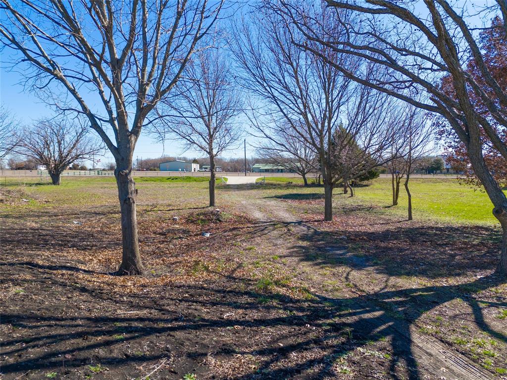 2500 Weston Road Property Photo 9