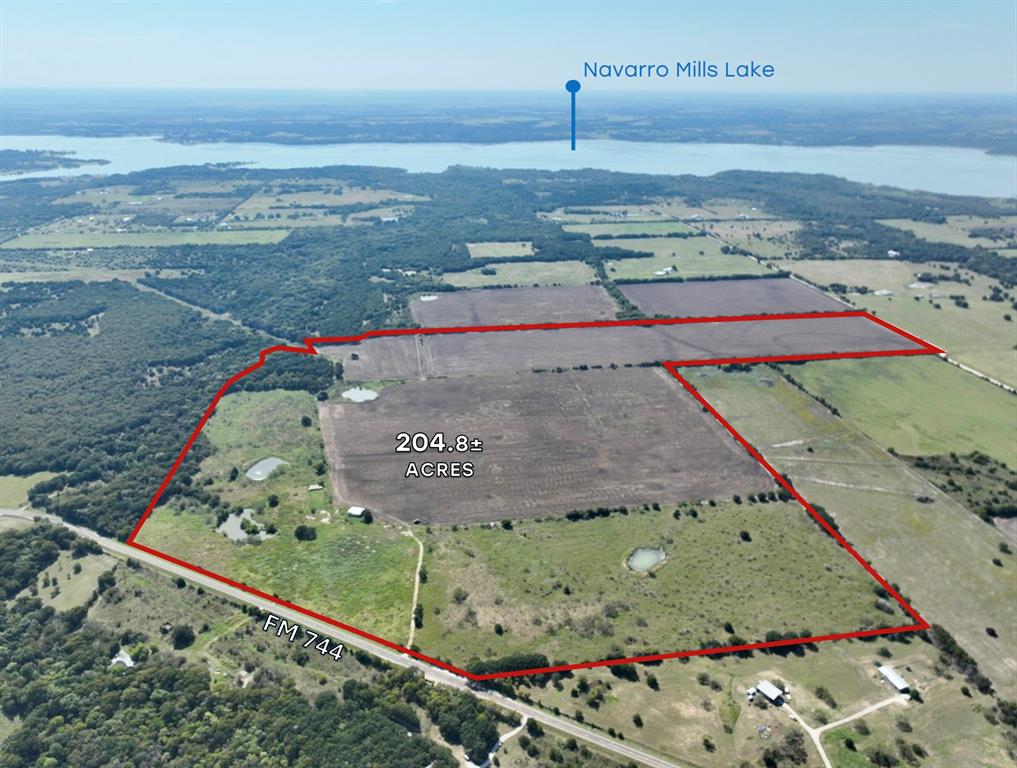 19149 Fm-744 Property Photo 1