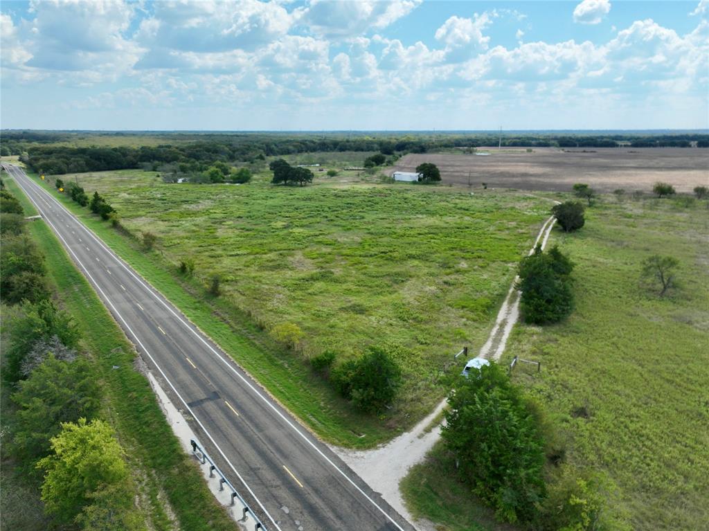 19149 Fm-744 Property Photo 5