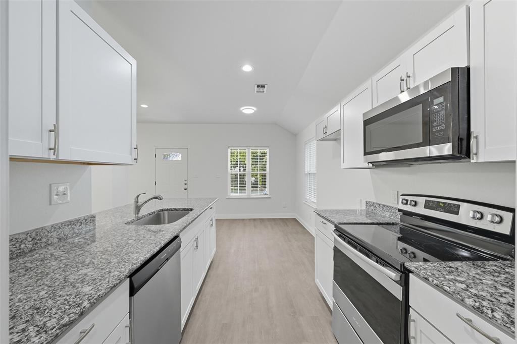 415 W Monterey Street Property Photo 12