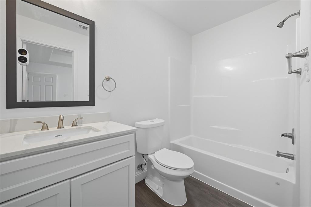 415 W Monterey Street Property Photo 19