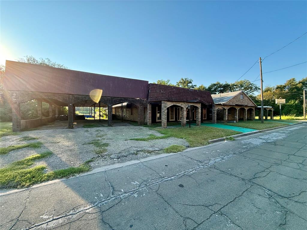 601 Ashburn Street Property Photo 1