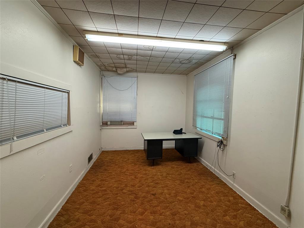 601 Ashburn Street Property Photo 11