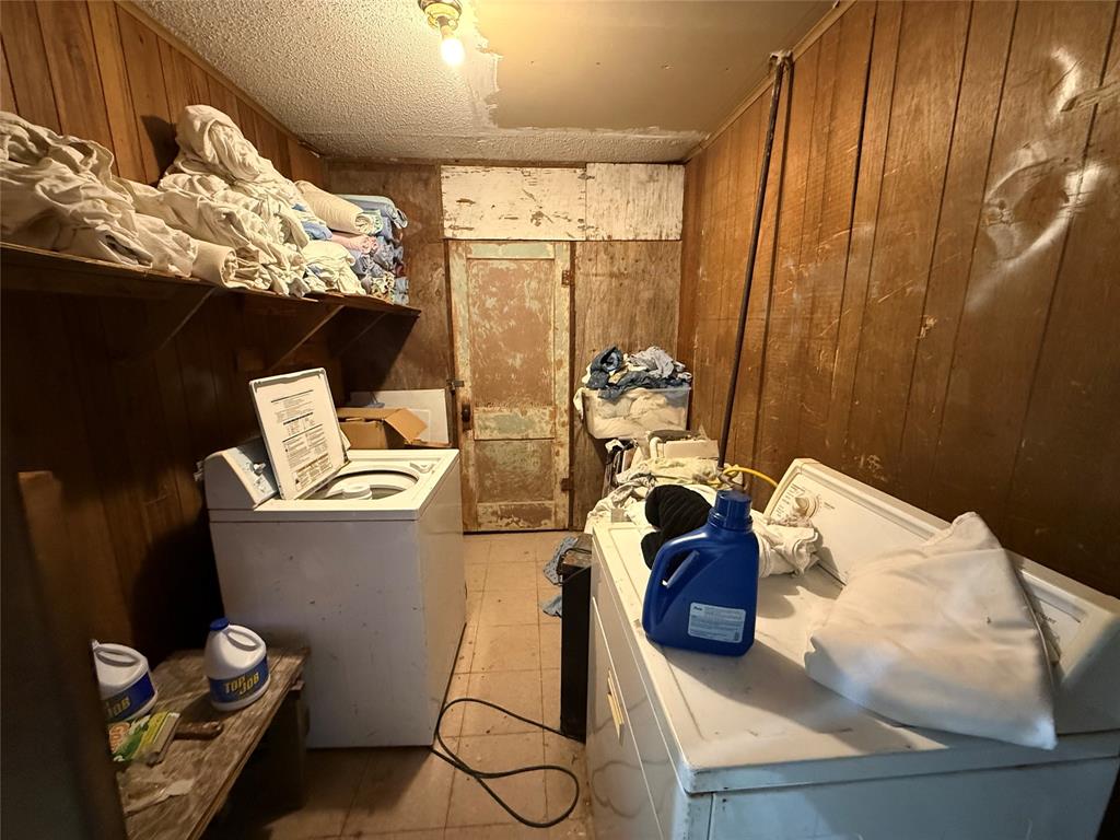601 Ashburn Street Property Photo 17