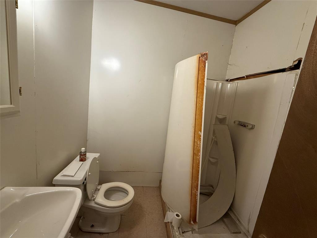 601 Ashburn Street Property Photo 20