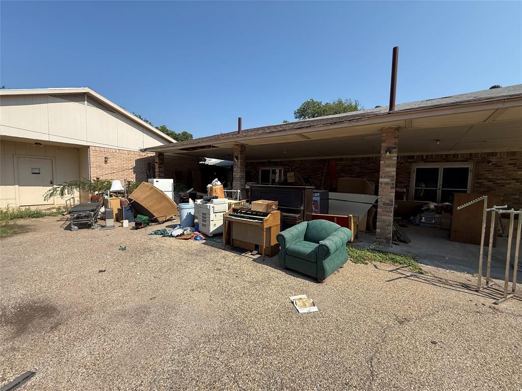601 Ashburn Street Property Photo 24