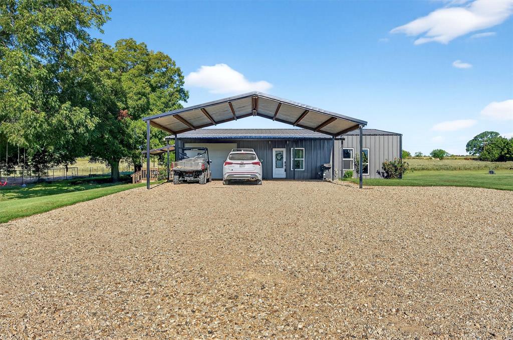 1700 Elmore Road Property Photo 9