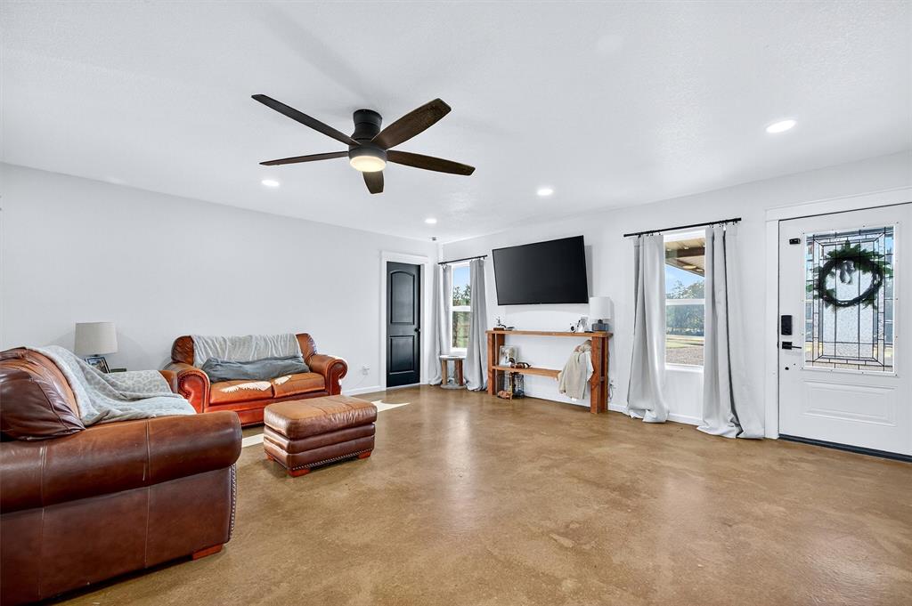 1700 Elmore Road Property Photo 14