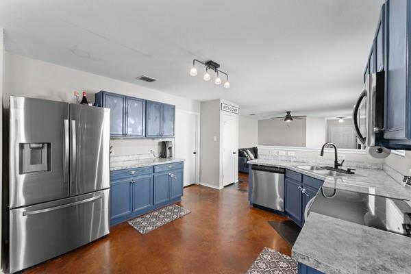 6724 Meadow Way Lane Property Photo 11