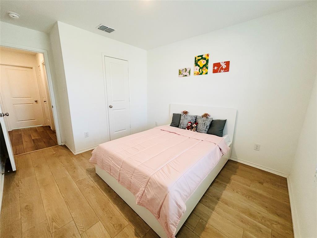 5223 Lavender Drive Property Photo 3