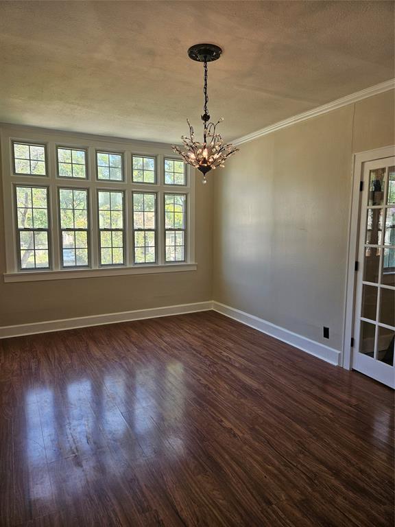 521 Wilkinson Street Property Photo 8