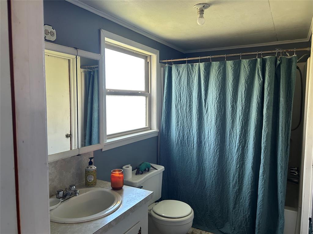 401 Ridge Row Property Photo 11