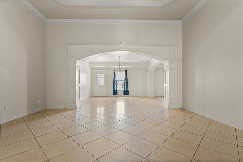 490 Lynne Drive Property Photo 6