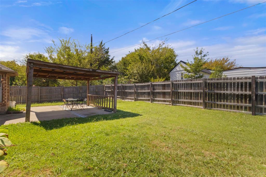 490 Lynne Drive Property Photo 25
