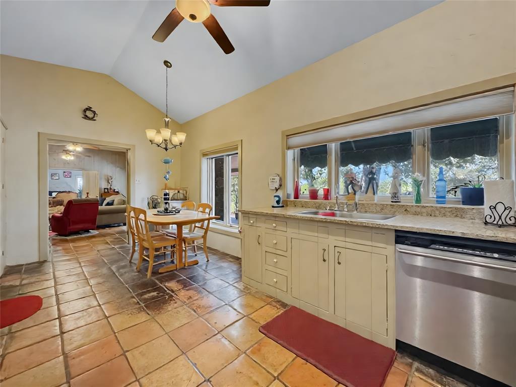 6565 Rockridge Property Photo 30