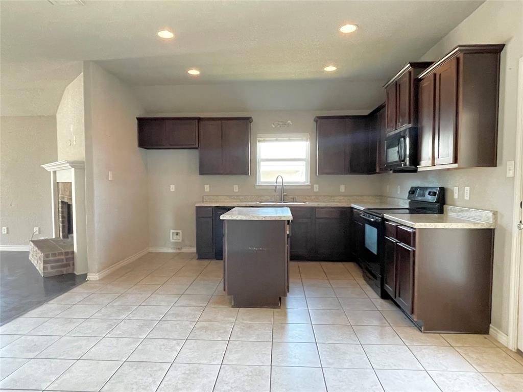 2525 Elk Creek Street Property Photo 10