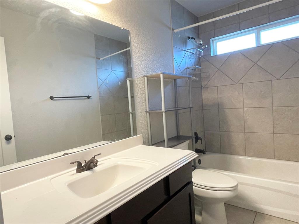 2525 Elk Creek Street Property Photo 25