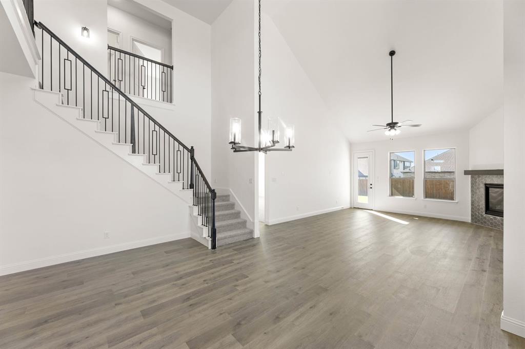 1041 Moss Grove Trail Property Photo 8