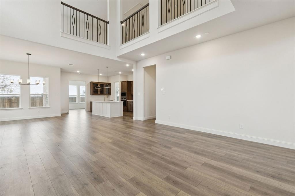 1090 Foxtail Drive Property Photo 6