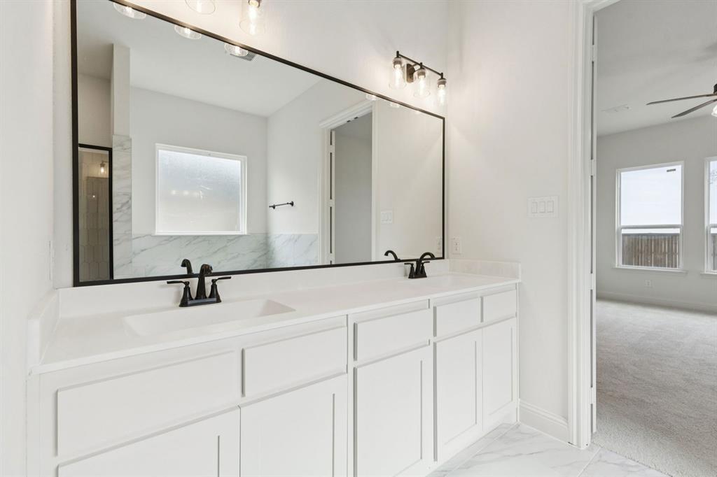 1090 Foxtail Drive Property Photo 11