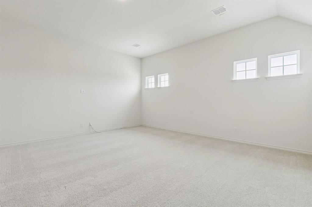 1090 Foxtail Drive Property Photo 16