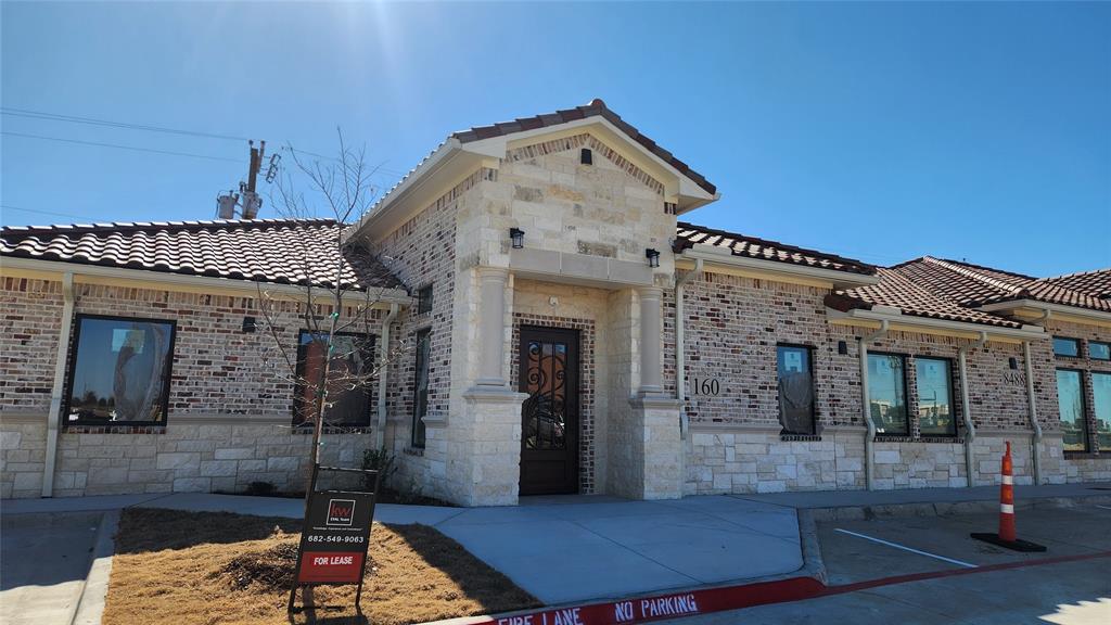 8498 N Riverside Drive Property Photo 1