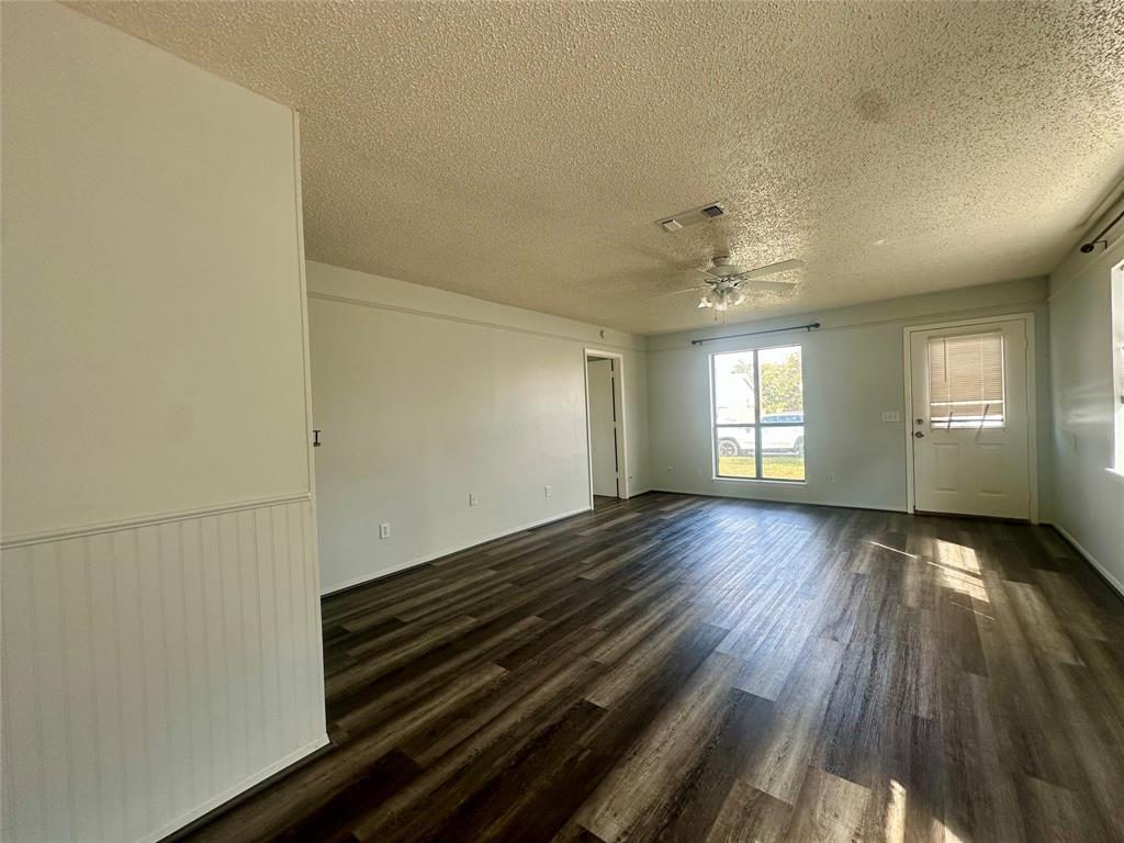 2450 Se 40th Street Property Photo 3