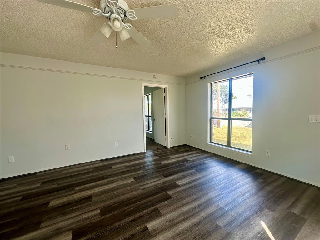 2450 Se 40th Street Property Photo 4