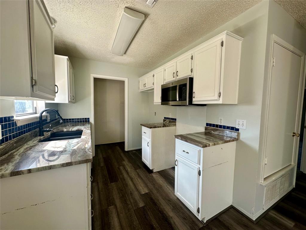 2450 Se 40th Street Property Photo 5