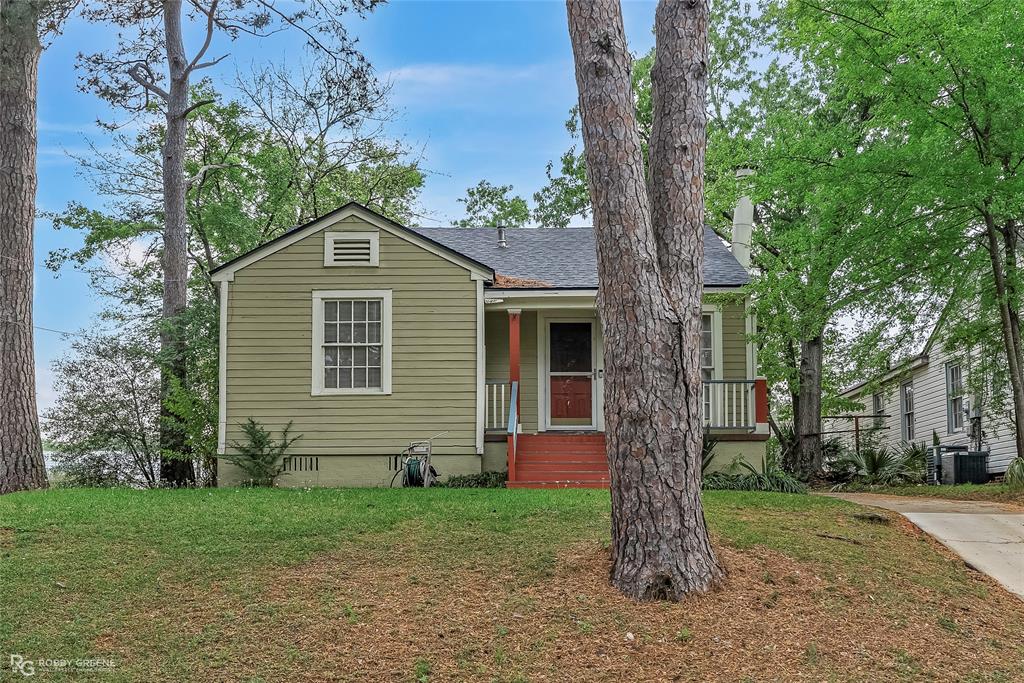 3858 Richmond Avenue Property Photo 2