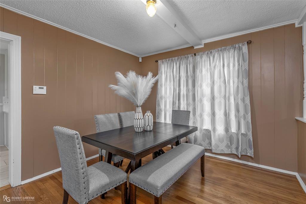 3858 Richmond Avenue Property Photo 9
