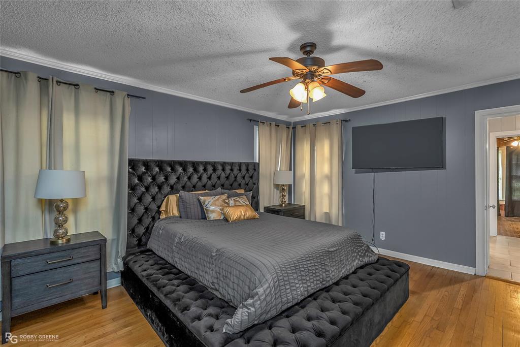 3858 Richmond Avenue Property Photo 15