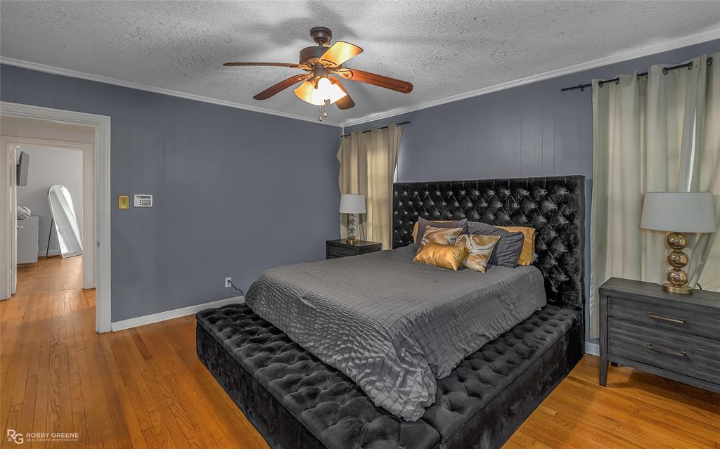 3858 Richmond Avenue Property Photo 16